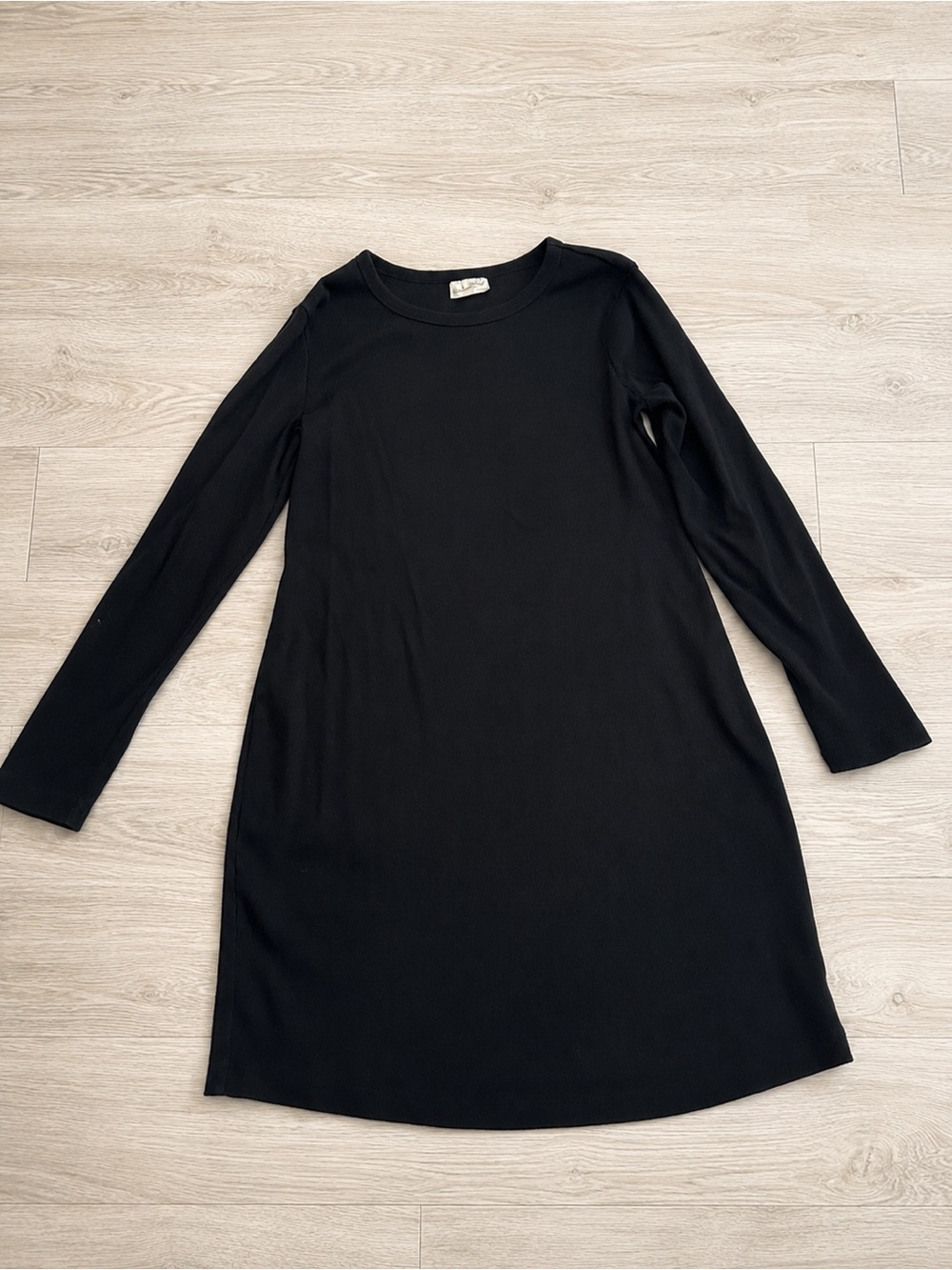 Universal Thread Long-Sleeve Dress - Picture 2 of 13